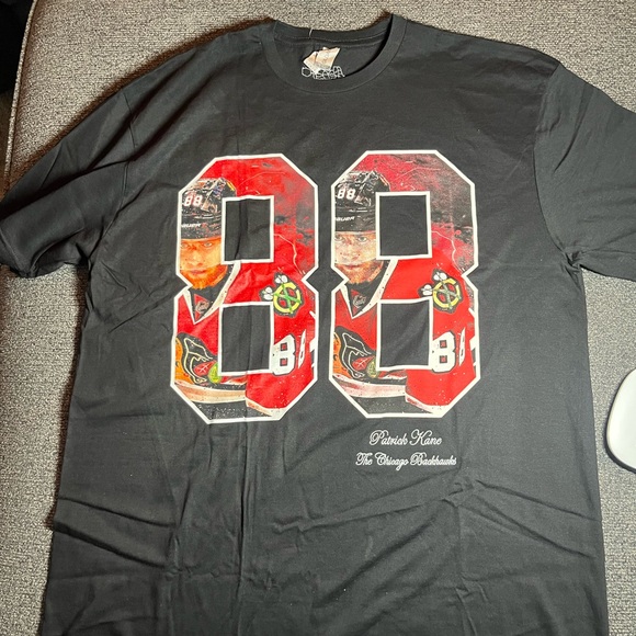 Gildan Other - NWT Chicago Neighborhood Collection Chicago Blackhawks Patrick Kane Size L
